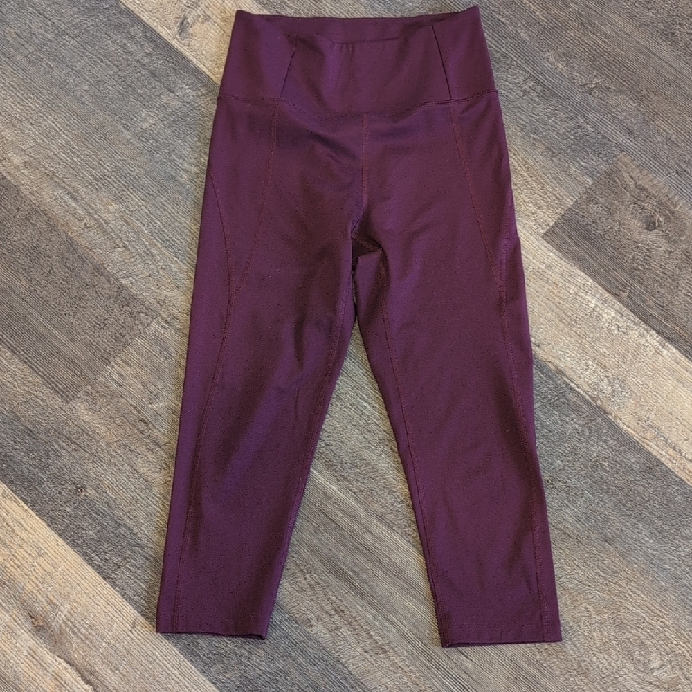 Girlfriend Collective Plum Capri Compression Leggings